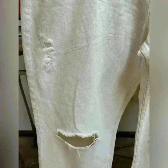 ARIZONA JEAN CO. HI-RISE WIDE LEG RIPPED DISTRESSED WHITE CASUAL JEANS SZ 15 J - Picture 4 of 11